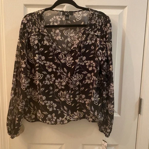 NWT blouse from Macy’s - Women’s size XL - Picture 3 of 5